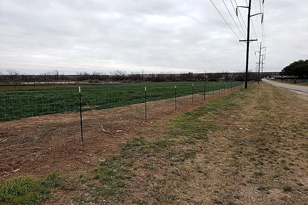 TRITEX ranch & field fence project photo 36