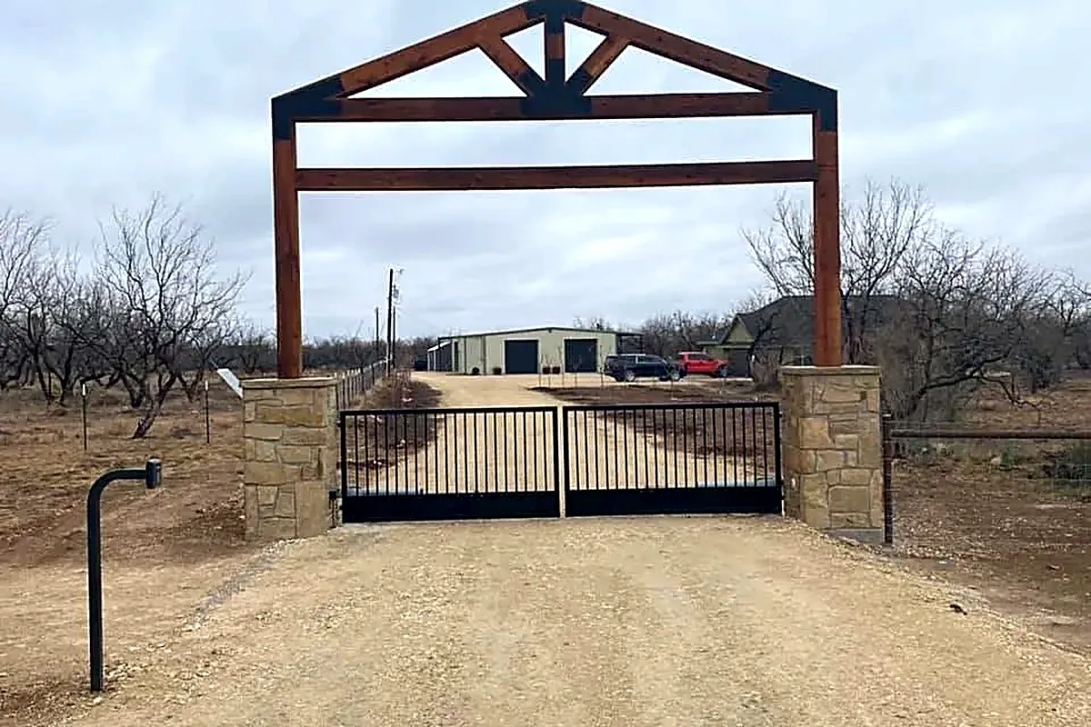 Gates and entrances